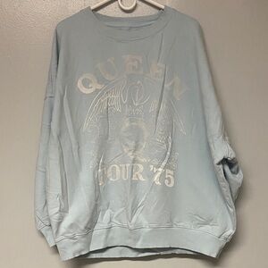 American Eagle Outfitters Light Blue Queen Tour Sweatshirt